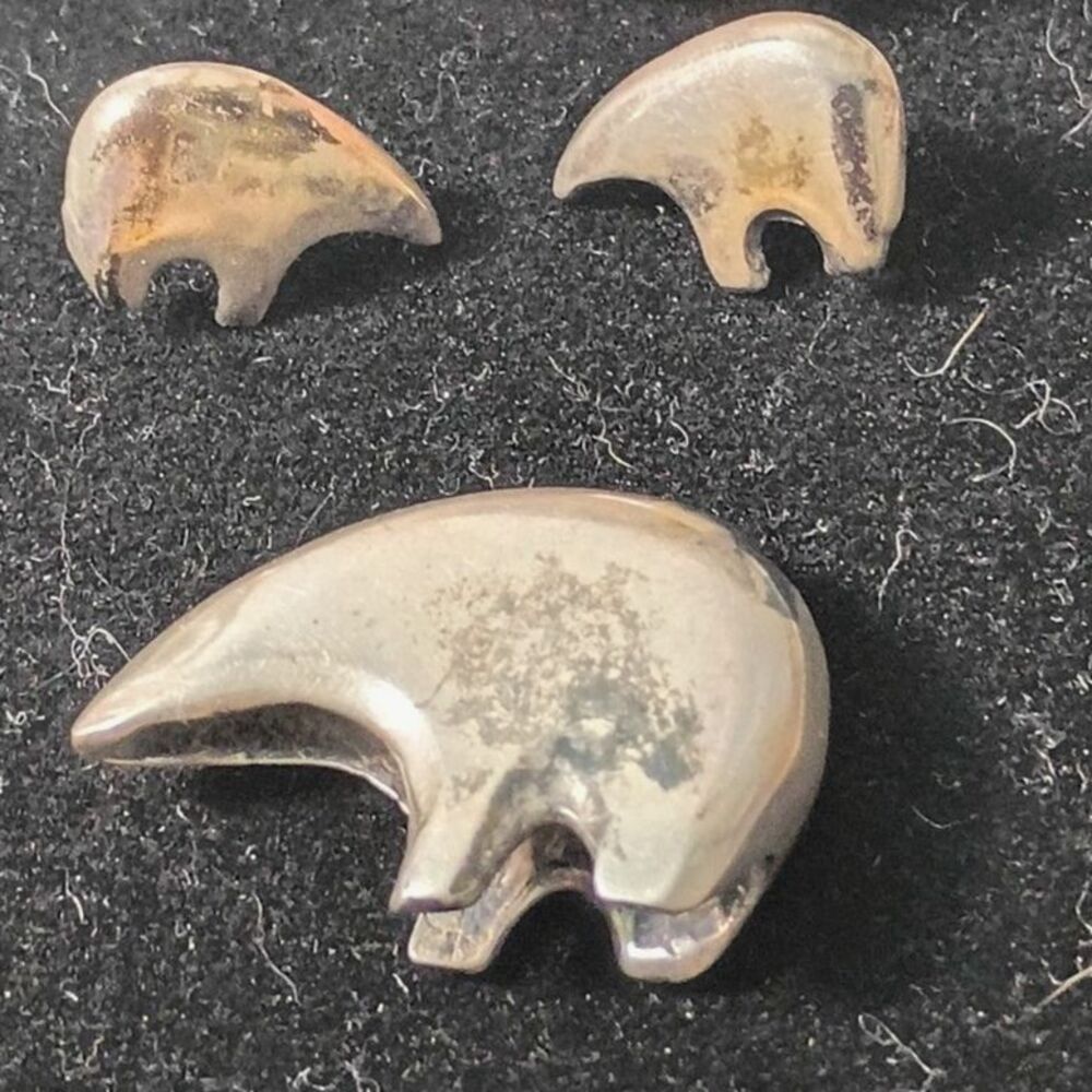 Native Southwestern Solid Silver Carved Bear Jewelry Set